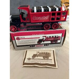 1925 Kenworth‎ Stake Truck Replica Coastal 1/34 Scale Locking Coin Bank